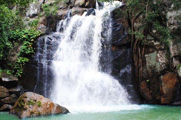 Midubanda Waterfall